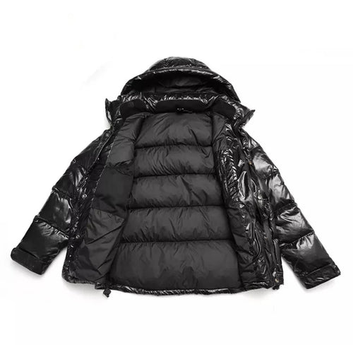calidad premium. Una chaqueta hecha para destacar en cualquier lugar.”